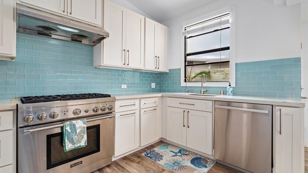 Photo of Kitchen in Portlock
