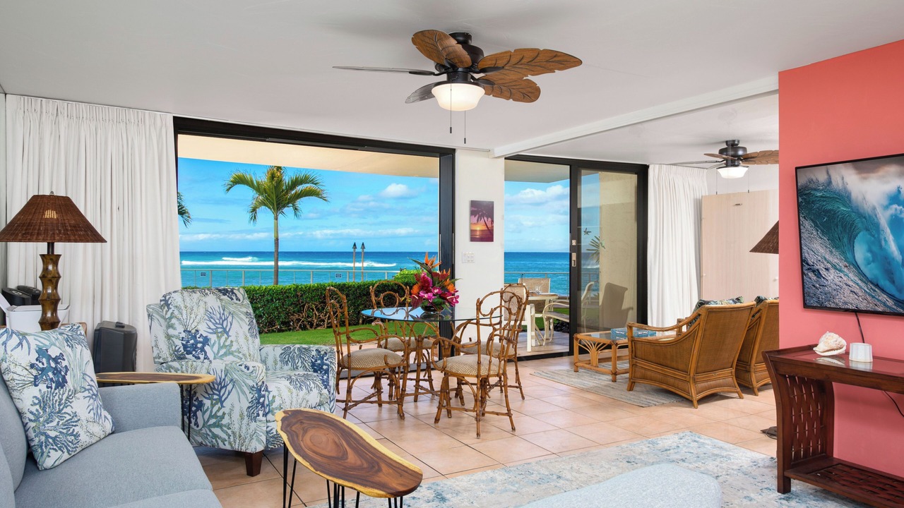 Photo of Livingroom in Kahana
