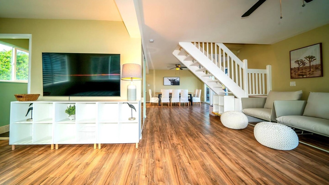 Photo of Livingroom in Punaluu