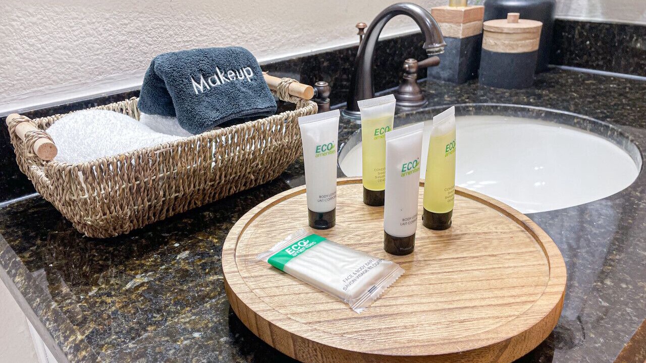 Photo of Bathroom in Woodlake - Briar Meadow