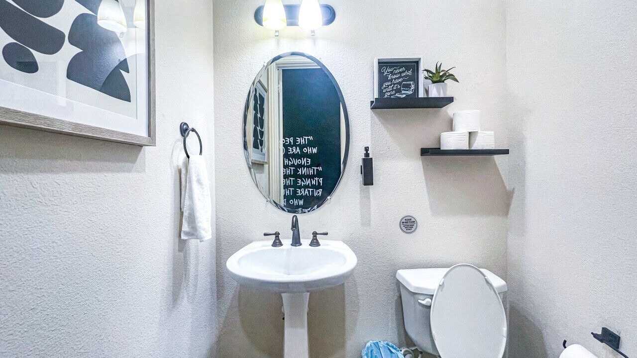 Photo of Bathroom in Woodlake - Briar Meadow