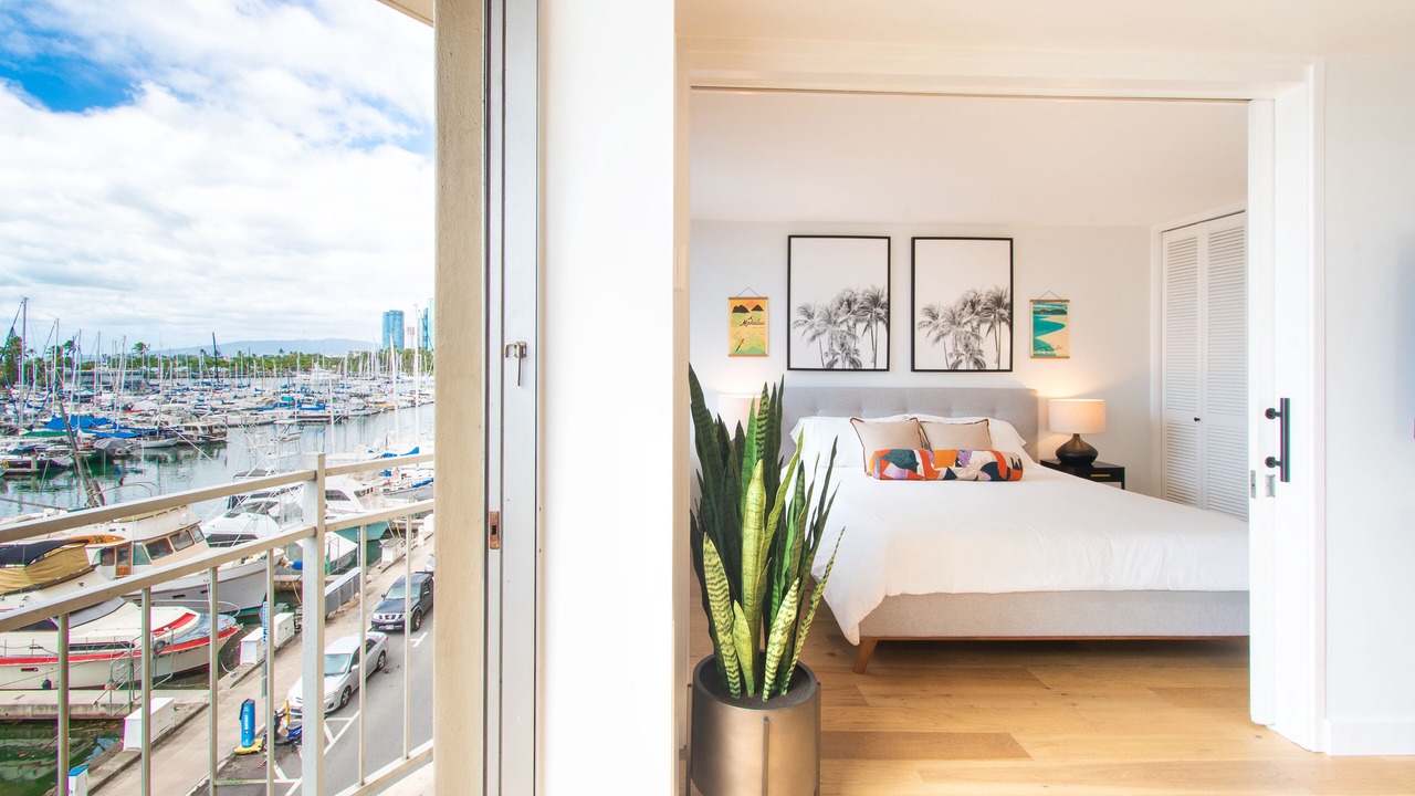 Photo of Bedroom in Waikiki