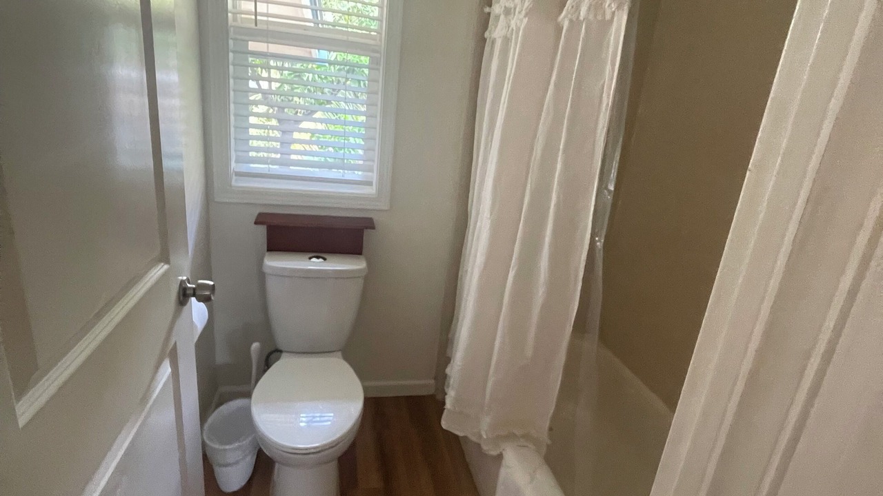 Photo of Bathroom in Waianae