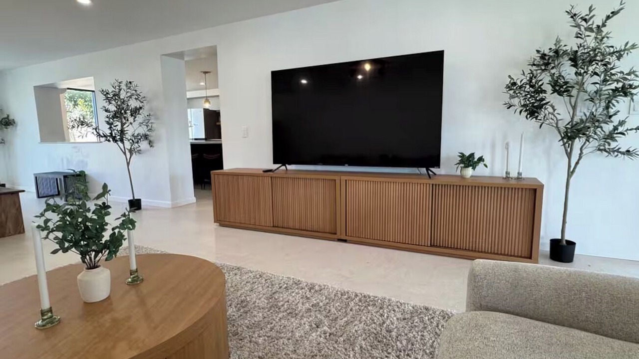 Photo of Livingroom in Kalama Tract