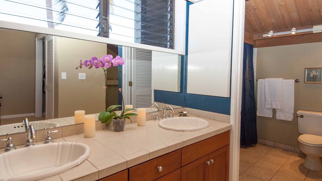 Photo of Bathroom in Kahana