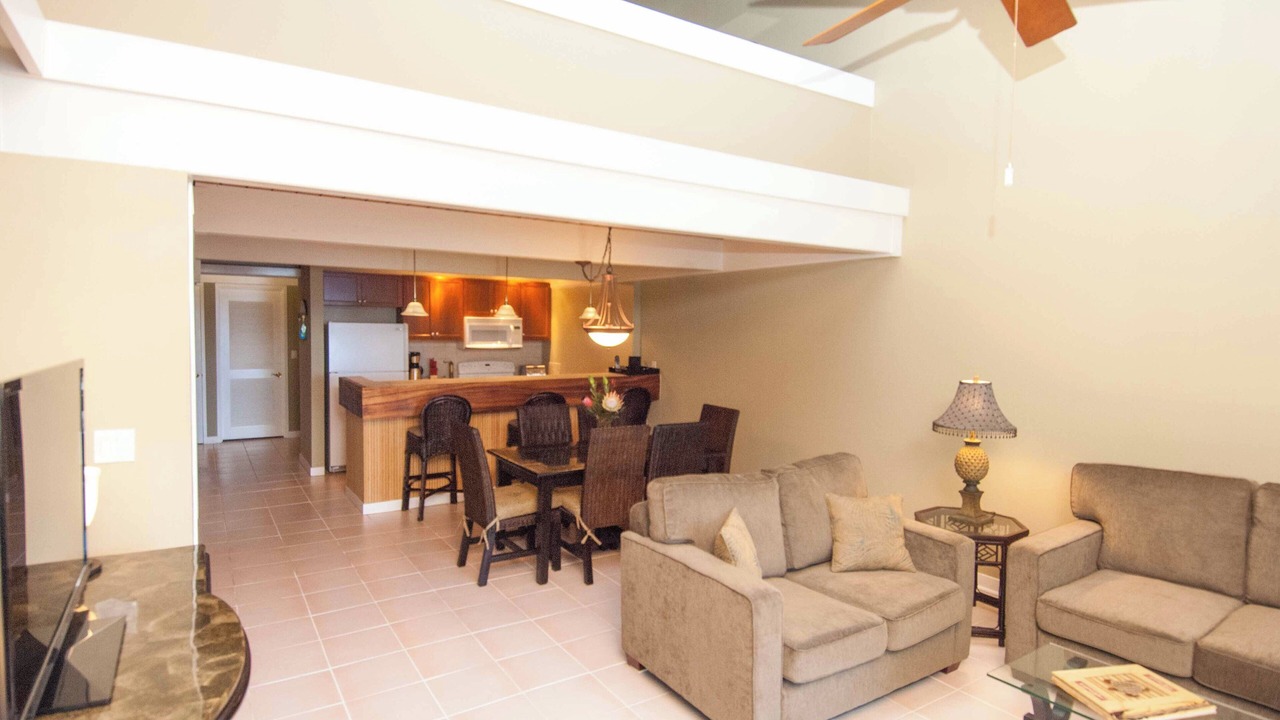 Photo of Livingroom in Kahana