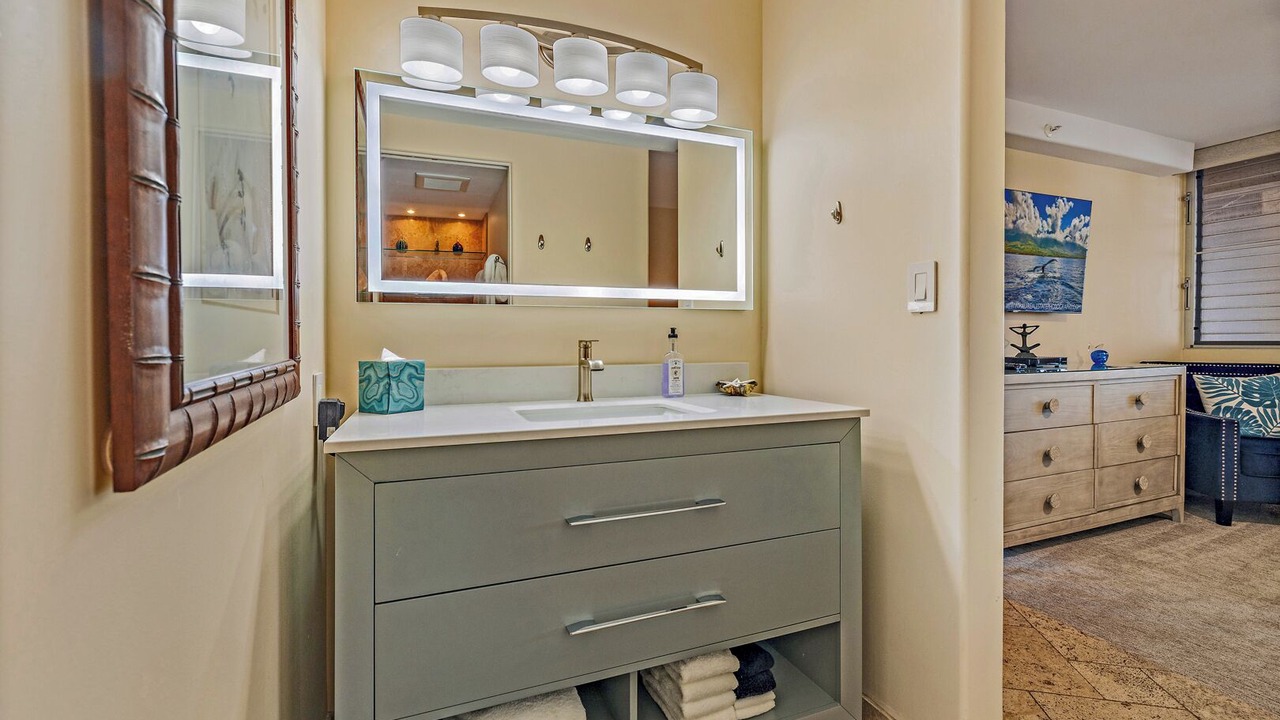 Photo of Bathroom in Kahana
