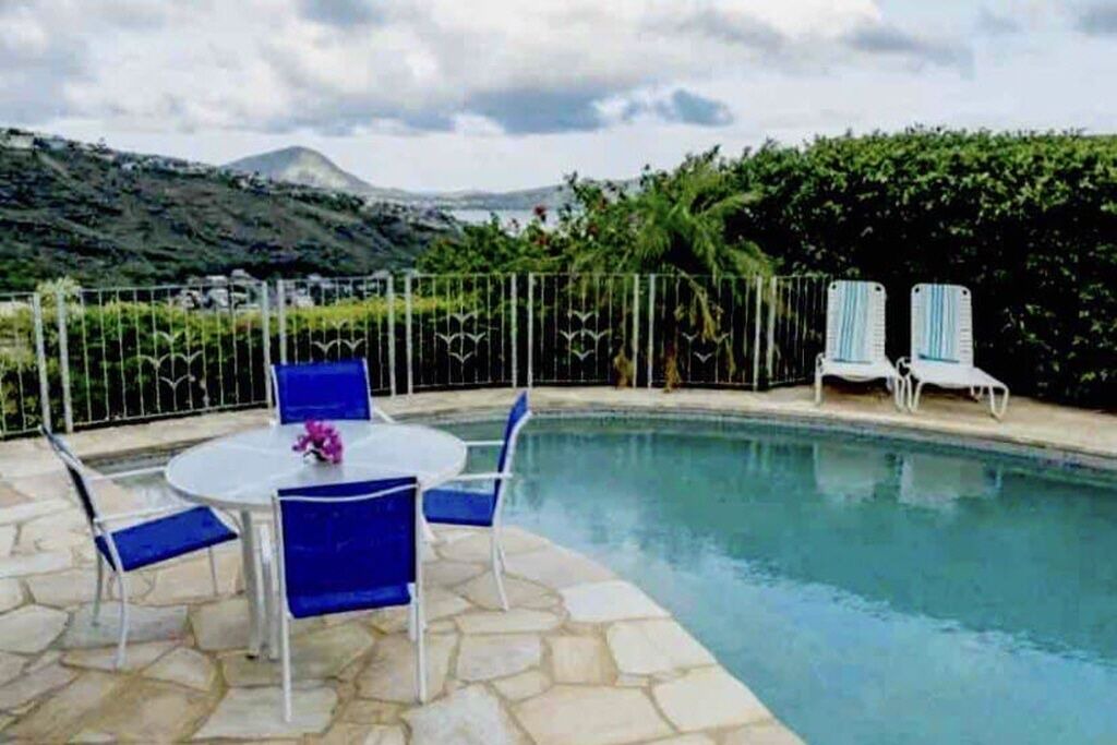 Photo of Outdoor in Waialae Iki Ridge