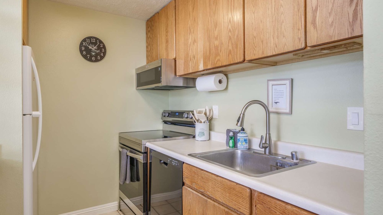 Photo of Kitchen in Maalaea
