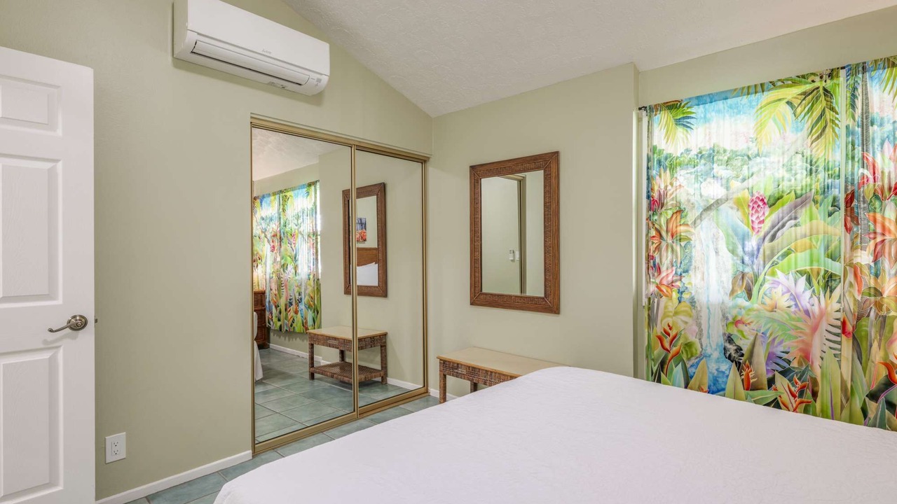 Photo of Bedroom in Maalaea