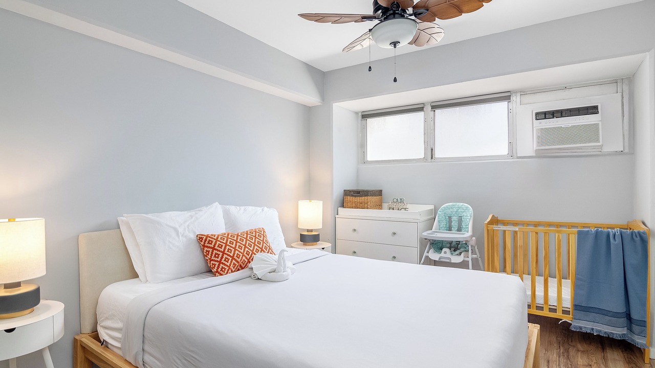 Photo of Bedroom in Waikiki
