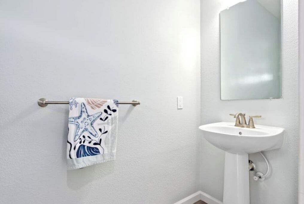 Photo of Bathroom in Barbers Point Housing