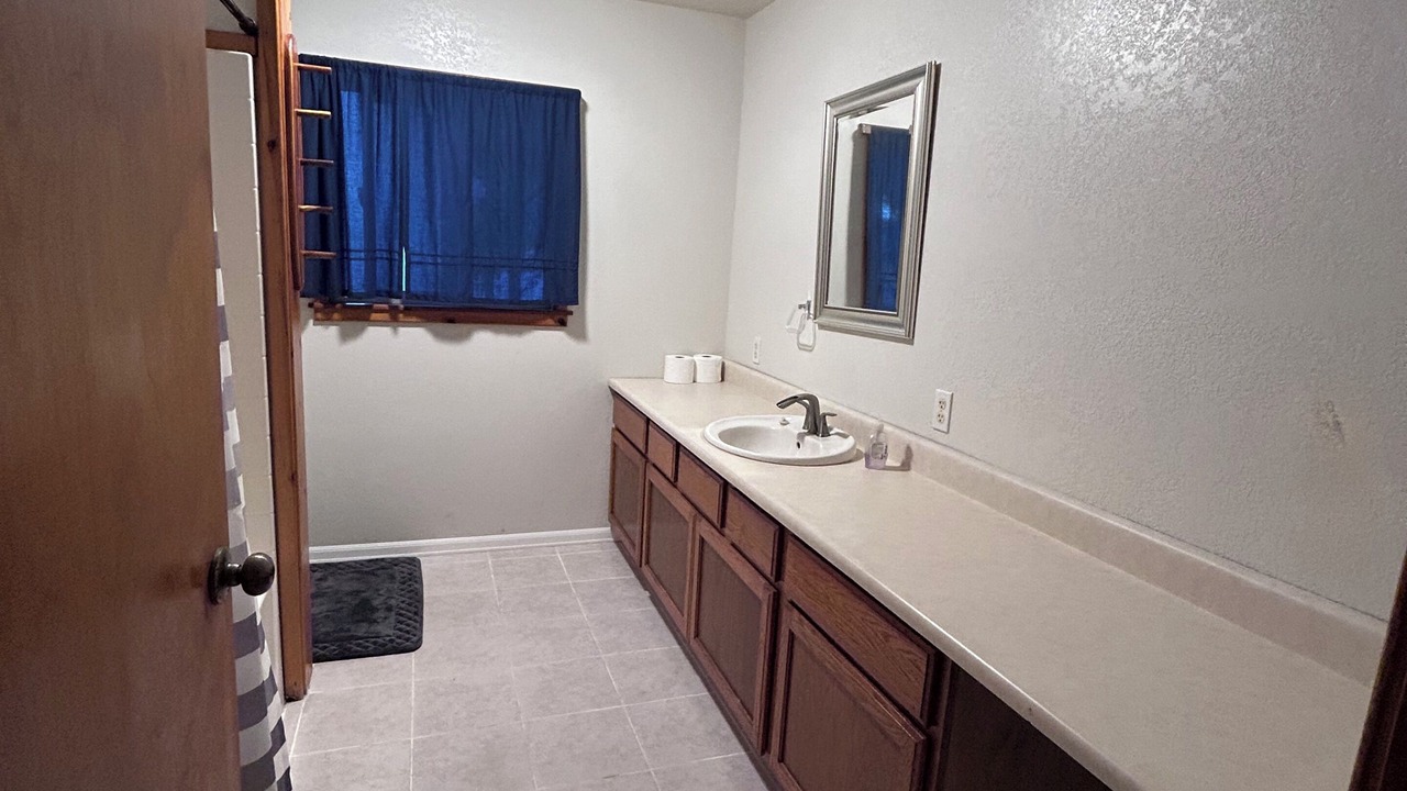 Photo of Bathroom in Hilo