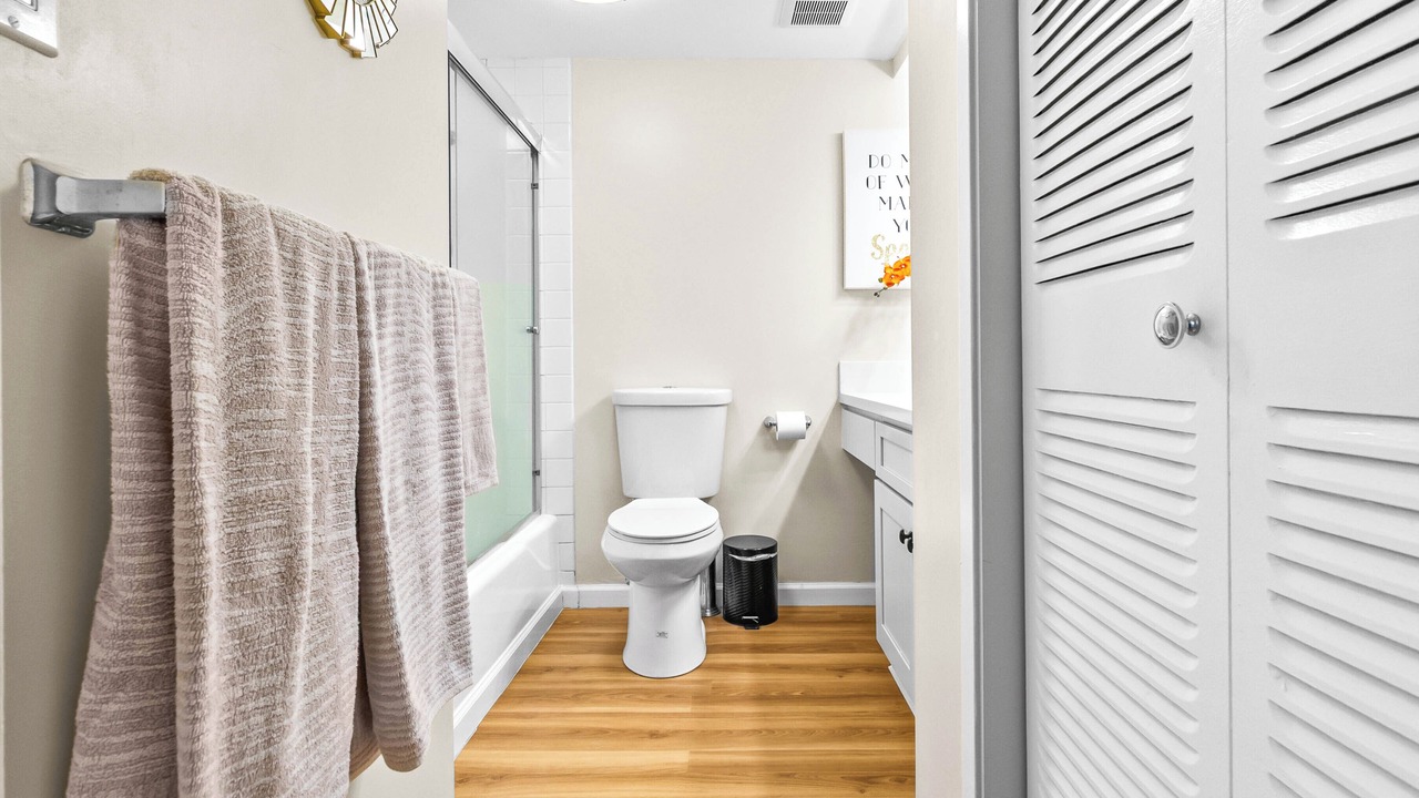 Photo of Bathroom in Ala Moana