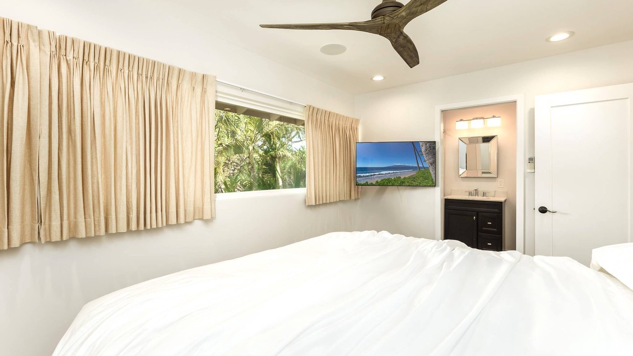 Photo of Bedroom in Downtown Lahaina
