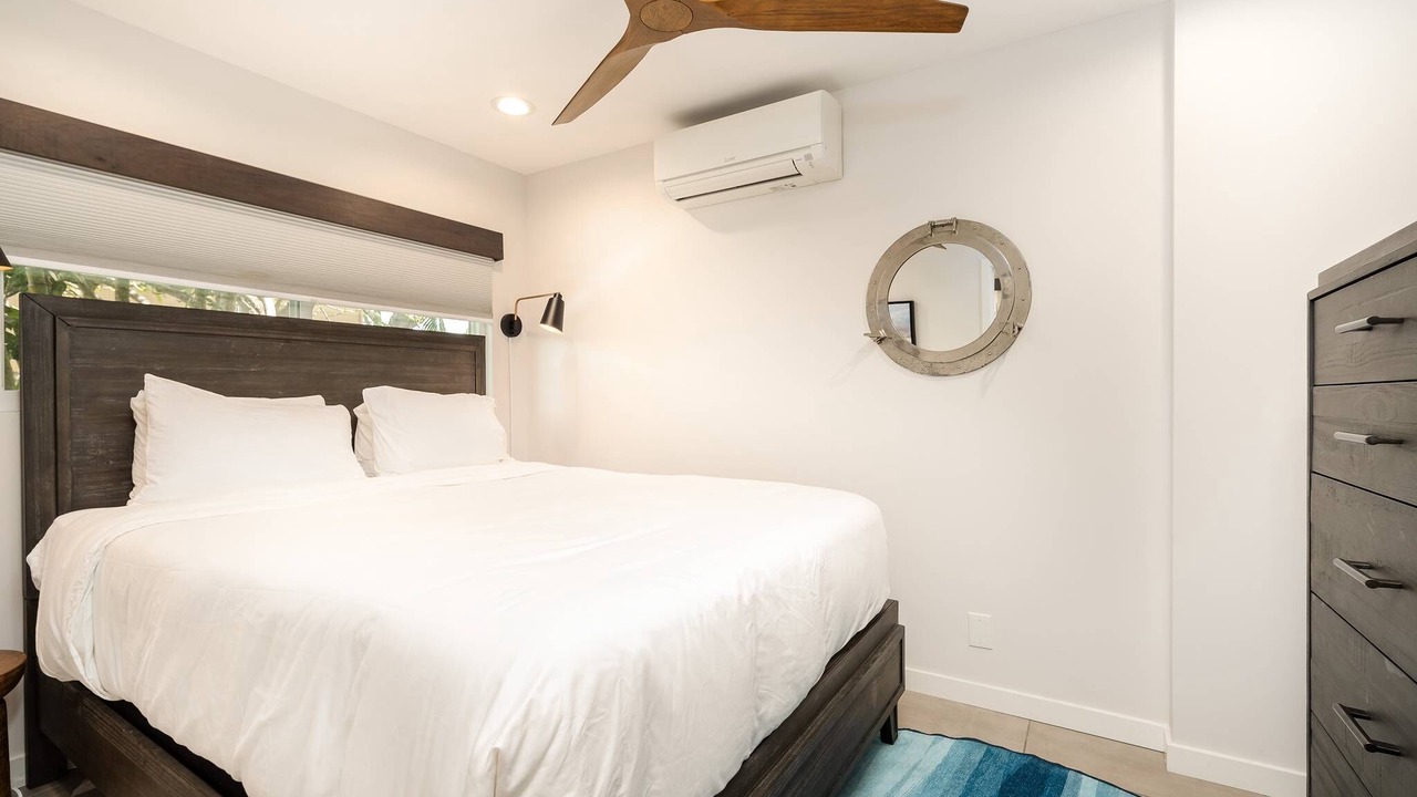 Photo of Bedroom in Downtown Lahaina
