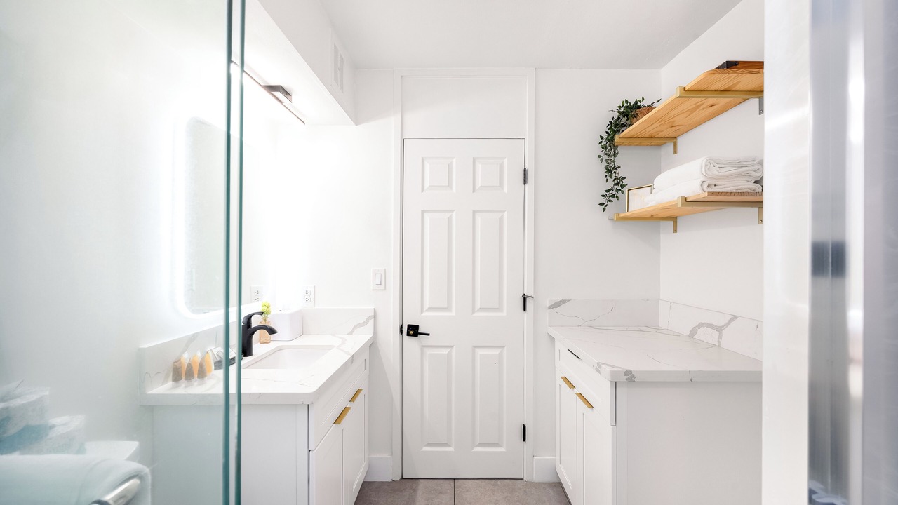 Photo of Bathroom in Waikiki