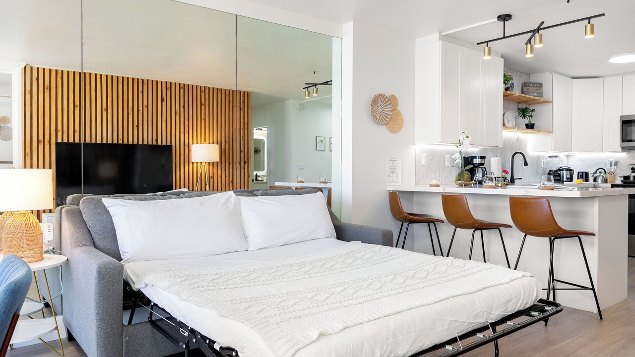 Photo of Bedroom in Waikiki