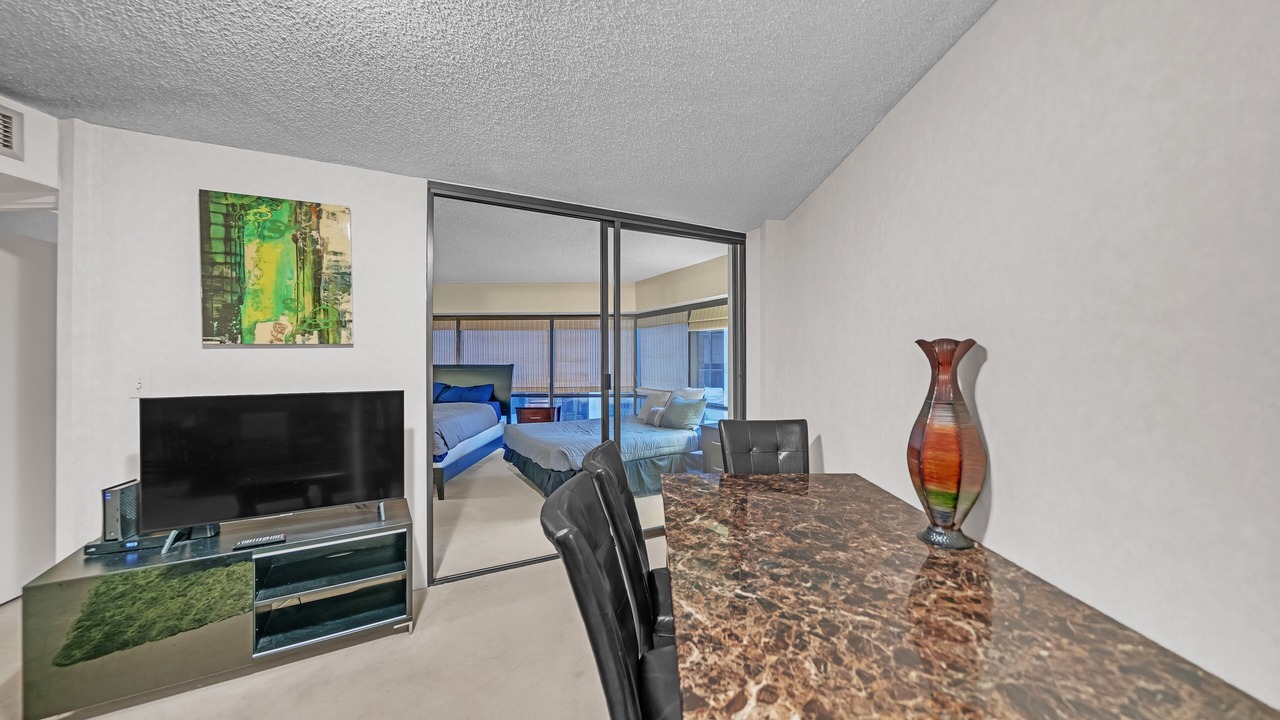 Photo of Bedroom in Downtown Honolulu