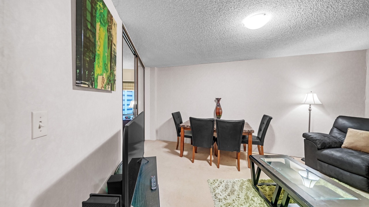 Photo of Bedroom in Downtown Honolulu