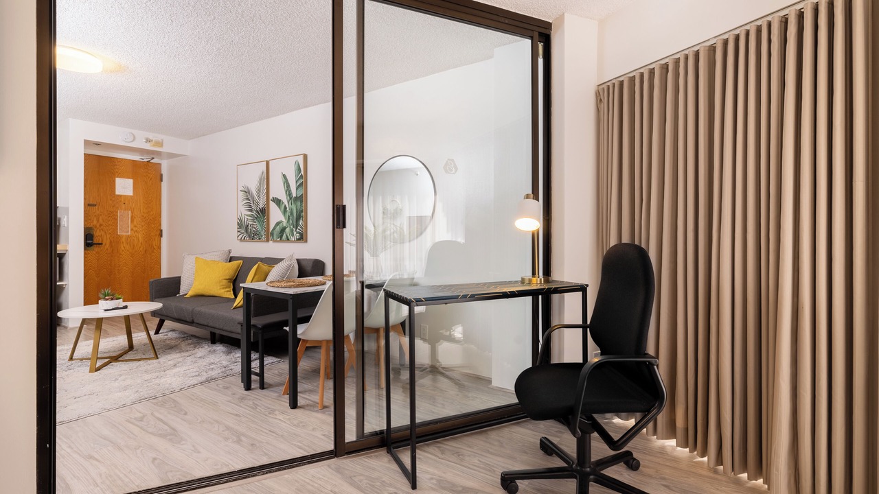 Photo of Livingroom in Downtown Honolulu