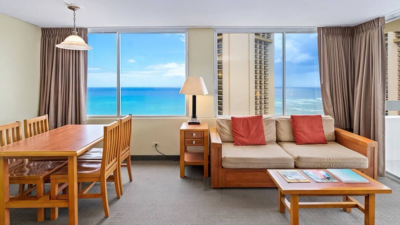 Photo of Livingroom in Diamond Head - Kapahulu - St. Louis