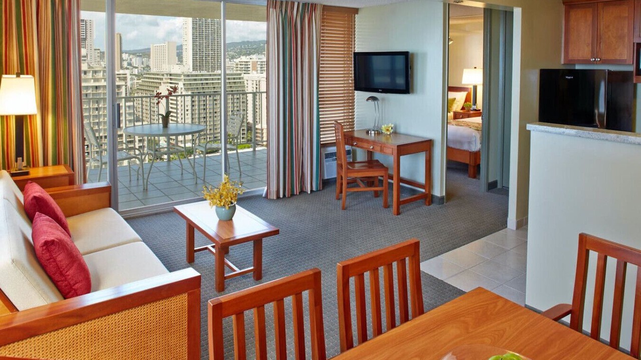 Photo of Livingroom in Diamond Head - Kapahulu - St. Louis