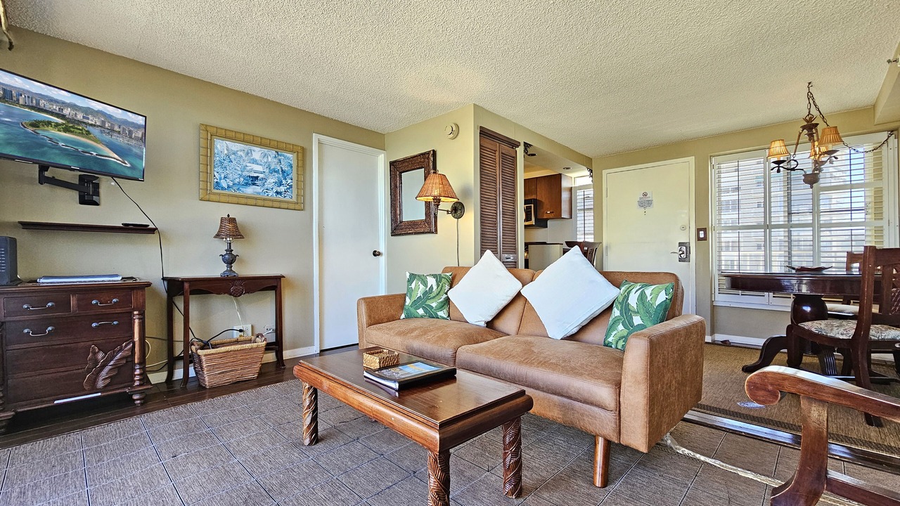 Photo of Livingroom in Diamond Head - Kapahulu - St. Louis