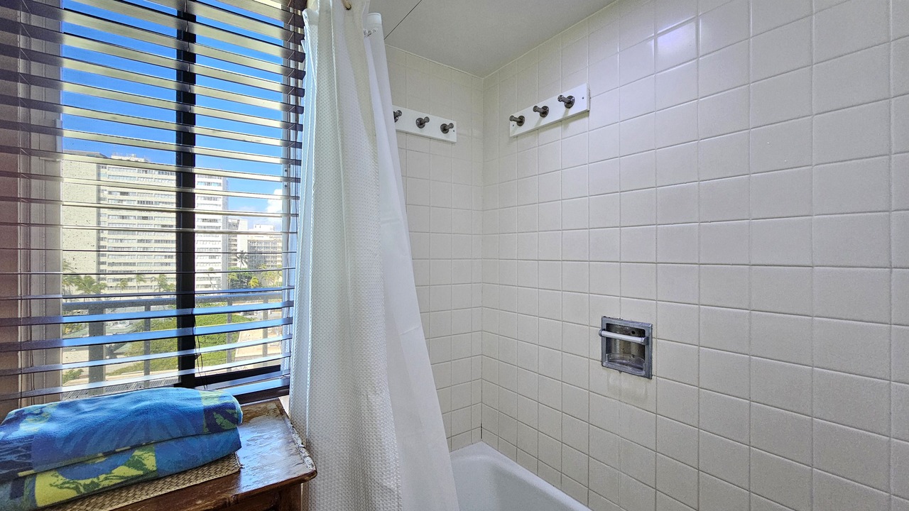 Photo of Bathroom in Diamond Head - Kapahulu - St. Louis