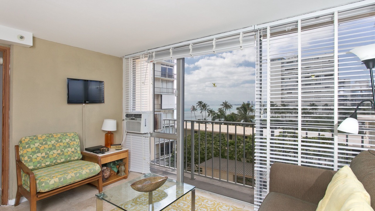 Photo of Livingroom in Diamond Head - Kapahulu - St. Louis