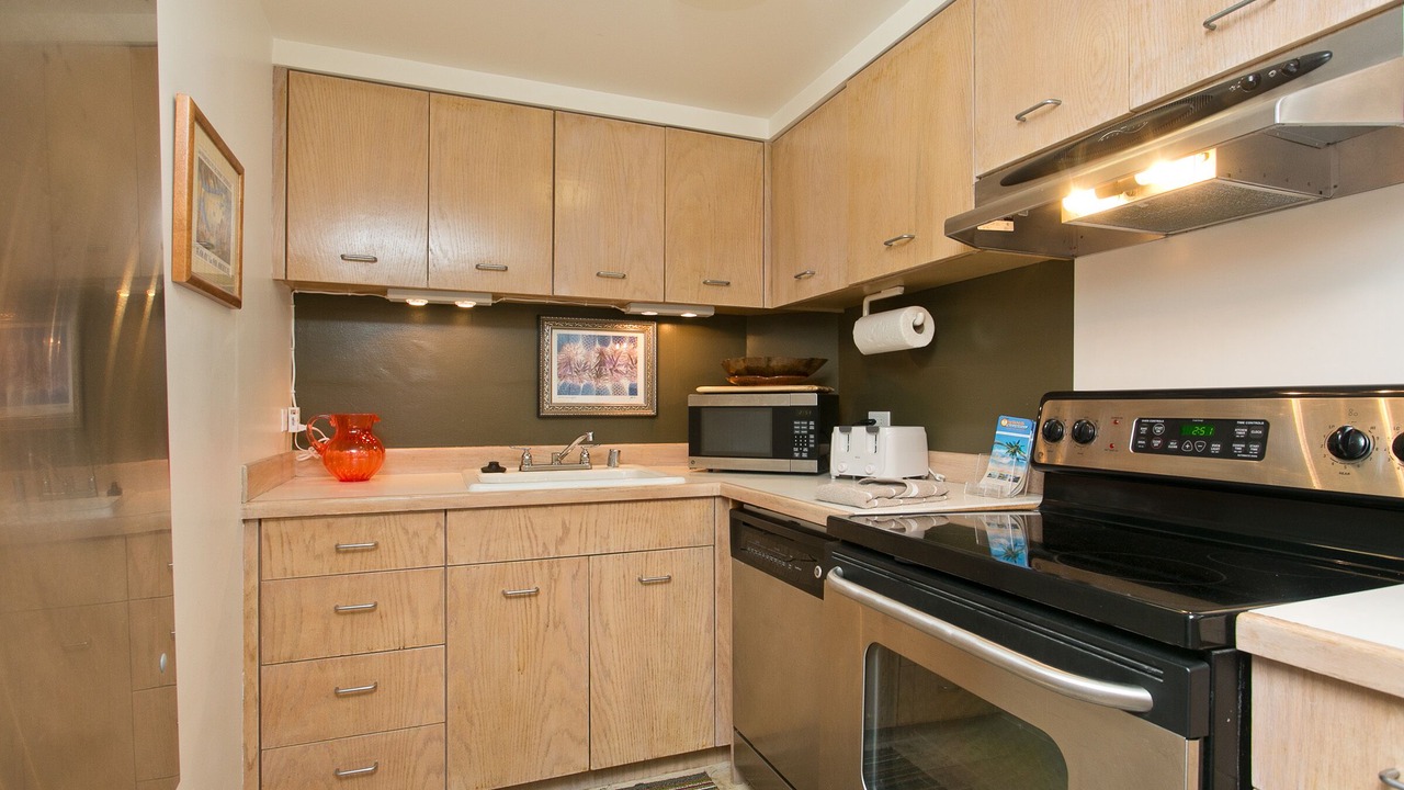 Photo of Kitchen in Diamond Head - Kapahulu - St. Louis