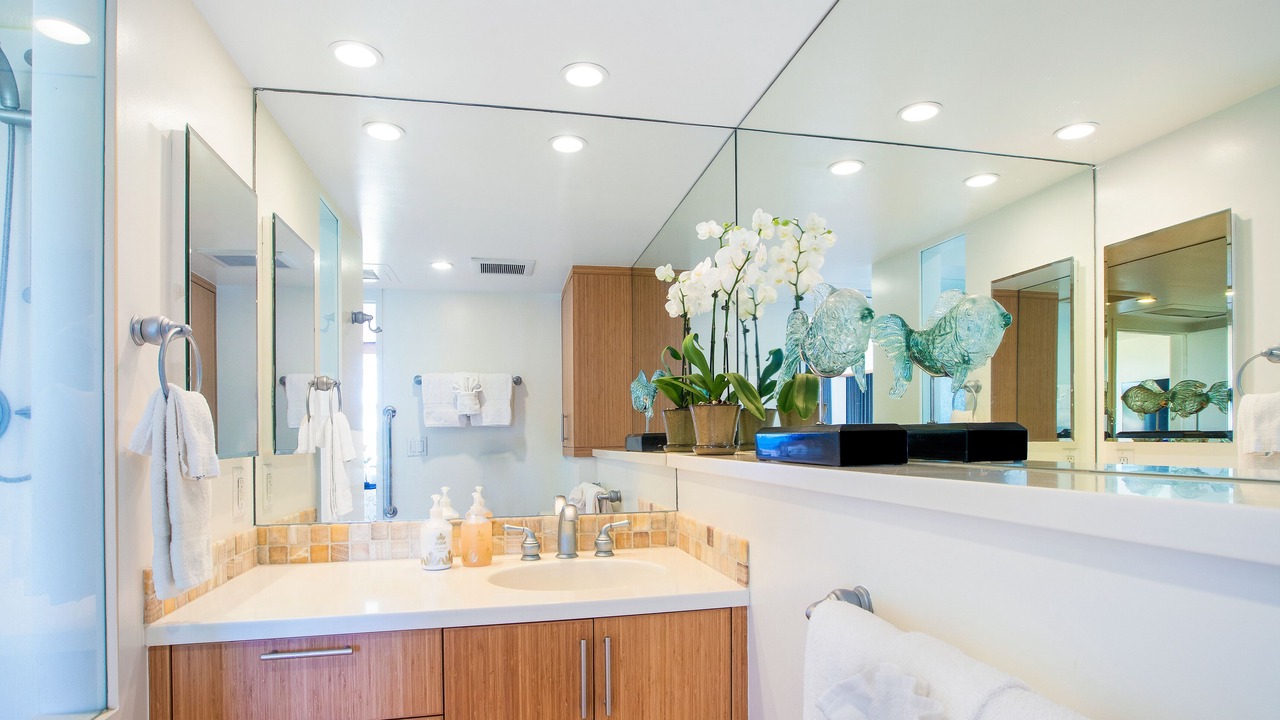 Photo of Bathroom in Kaanapali