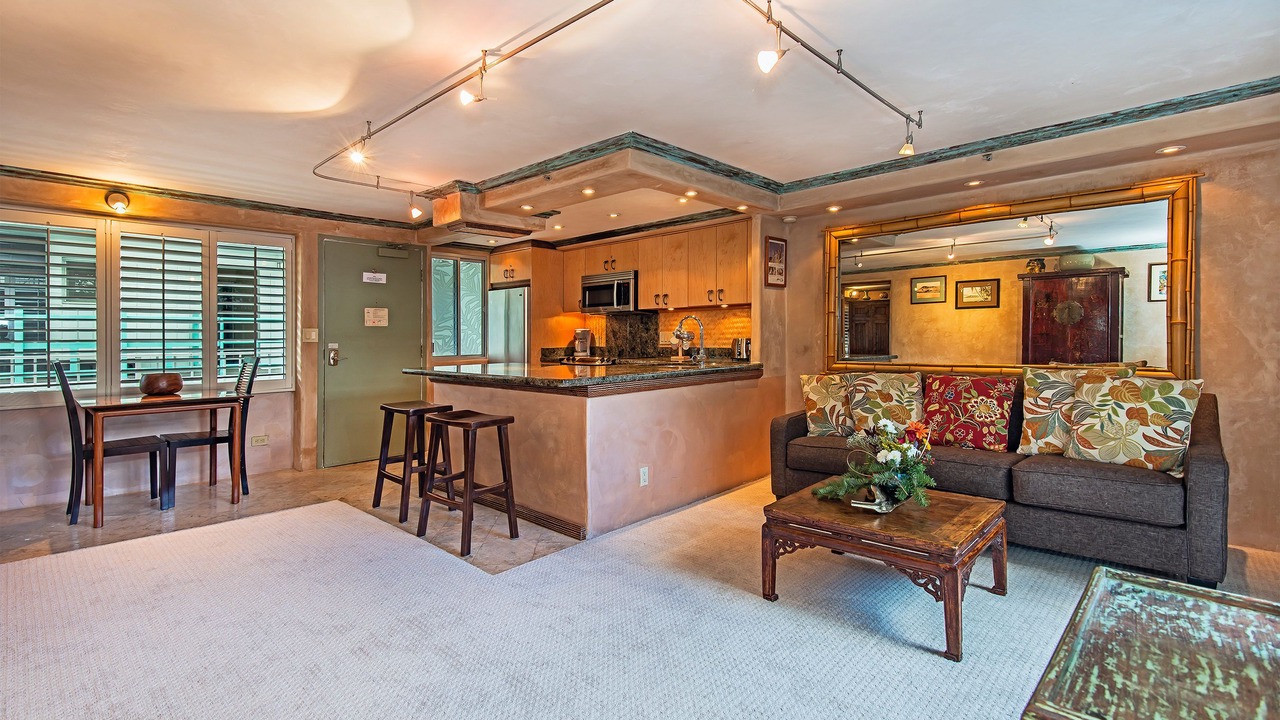 Photo of Bedroom in Diamond Head - Kapahulu - St. Louis