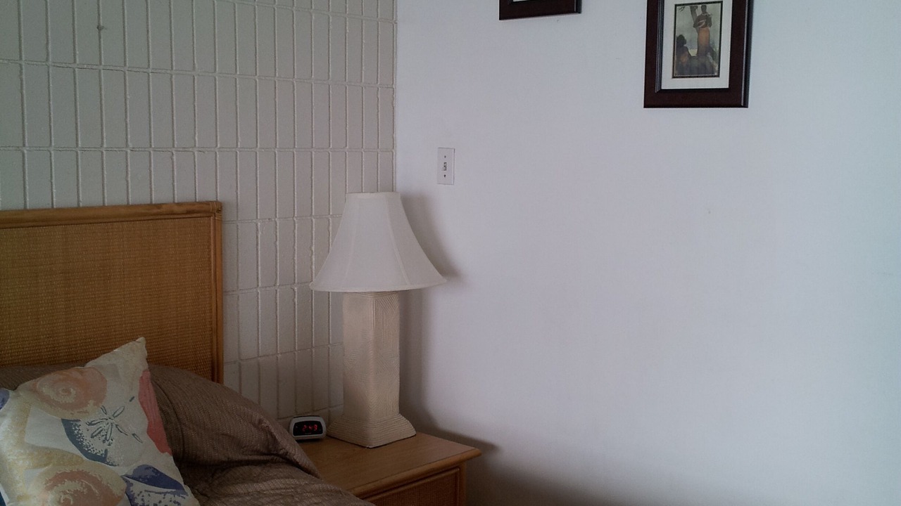 Photo of Bedroom in Historic Lahaina Front Street