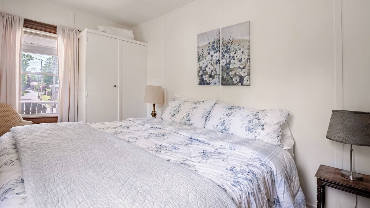 Photo of Bedroom in Bolton Landing