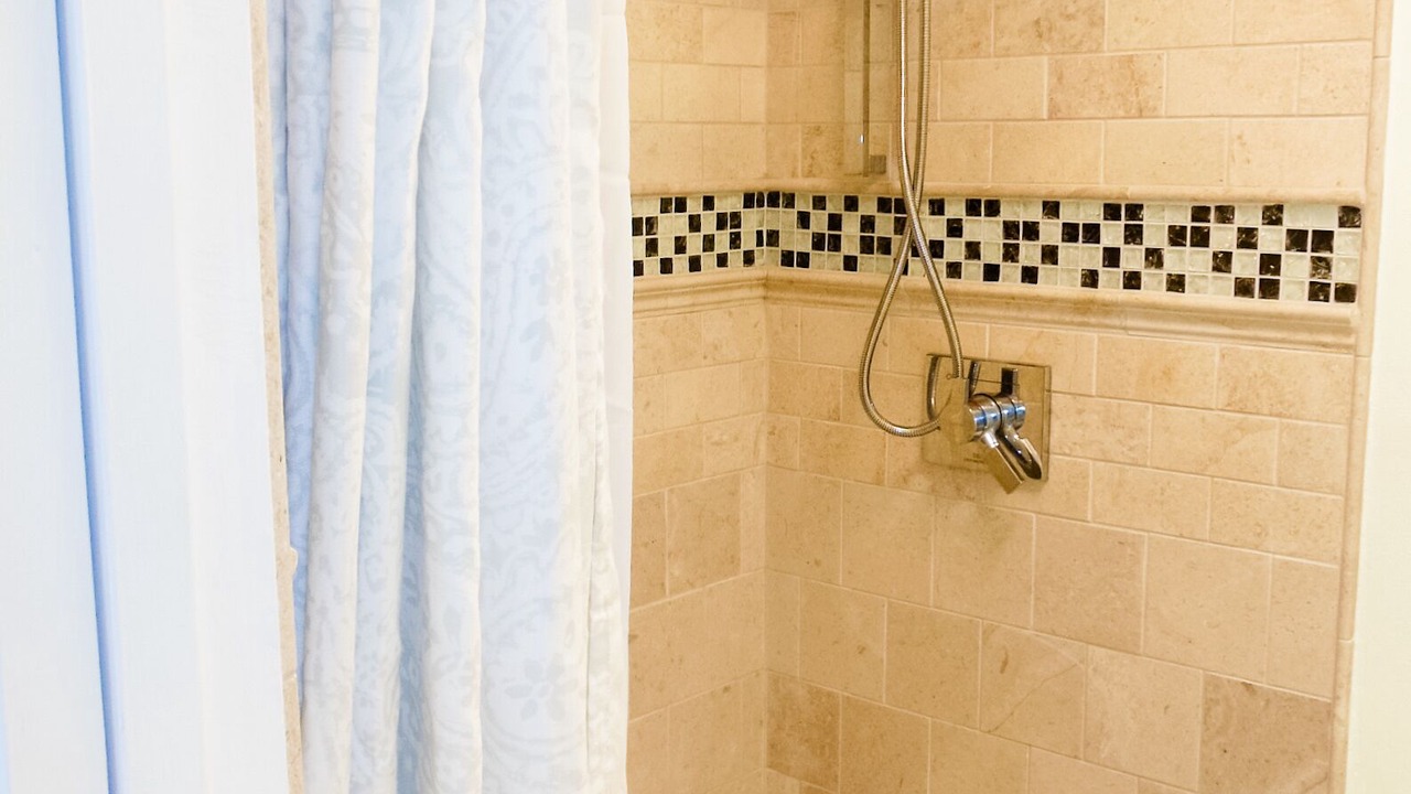 Photo of Bathroom in Waikiki