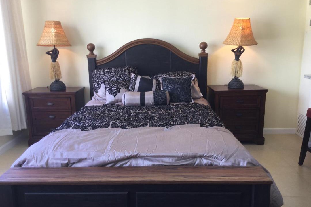 Photo of Bedroom in Waikiki