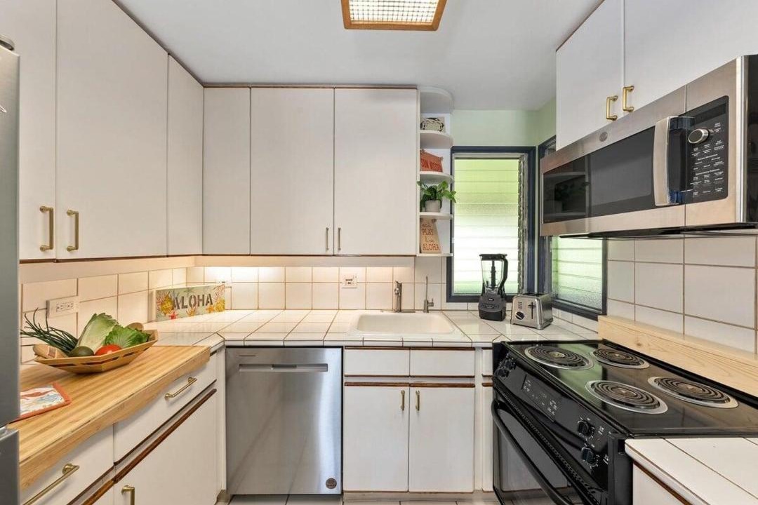 Photo of Kitchen in Kaanapali