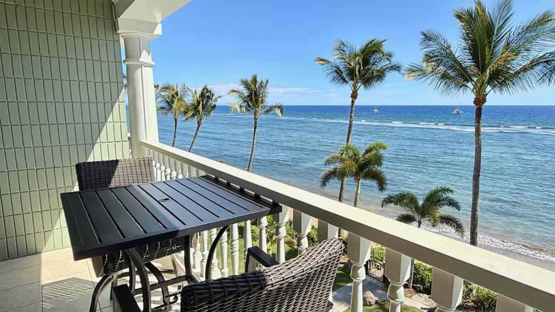 Photo of Patio Balcony in Historic Lahaina Front Street