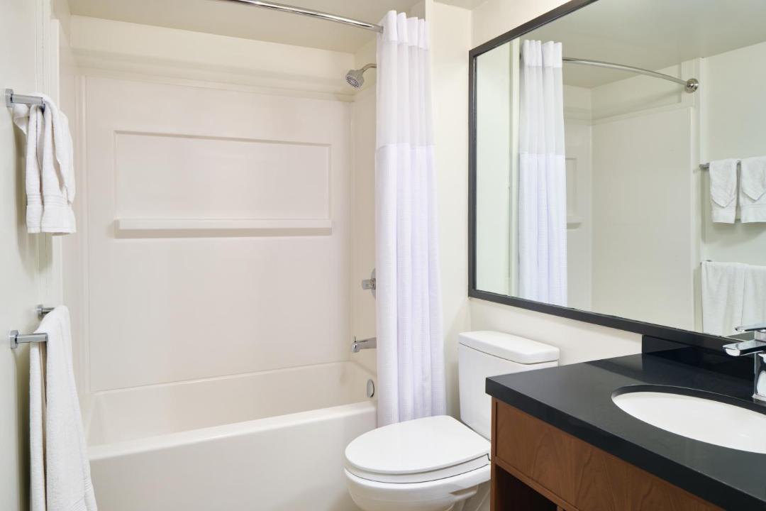 Photo of Bathroom in Ala Moana