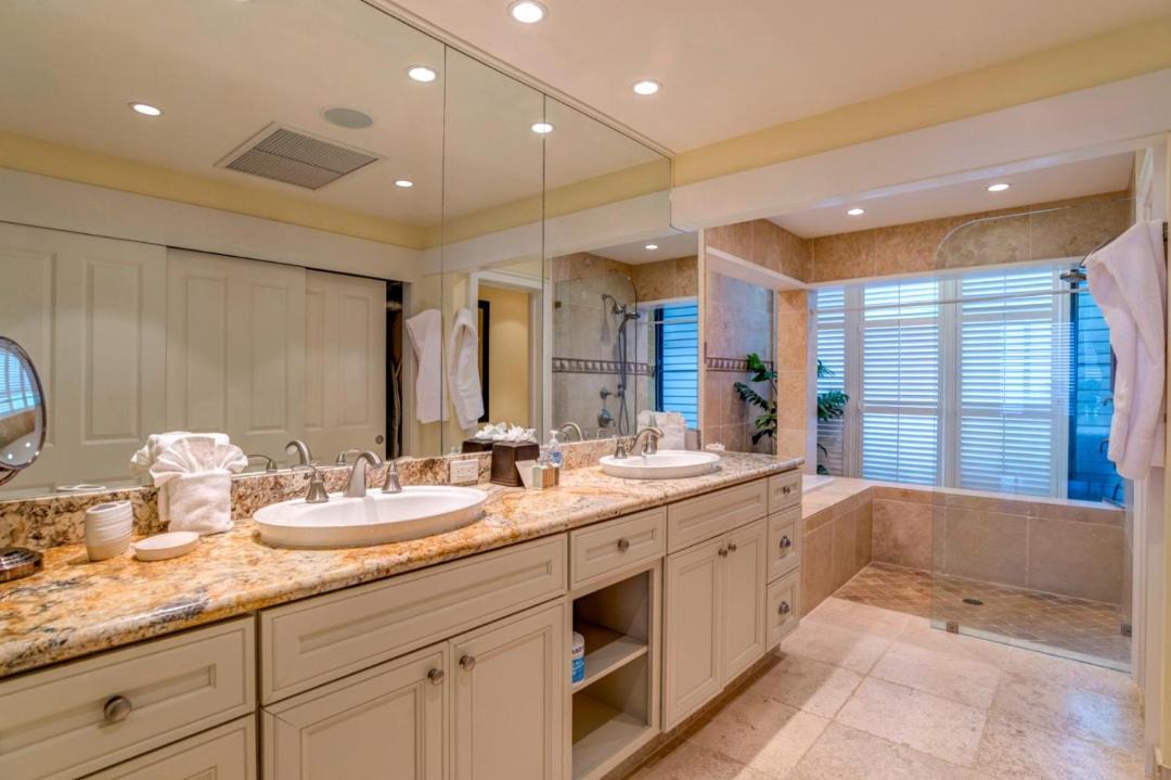 Photo of Bathroom in Napili