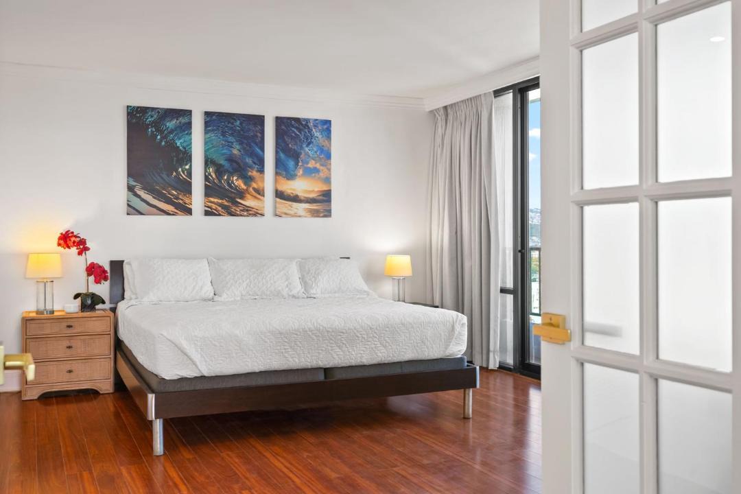Photo of Bedroom in Waikiki