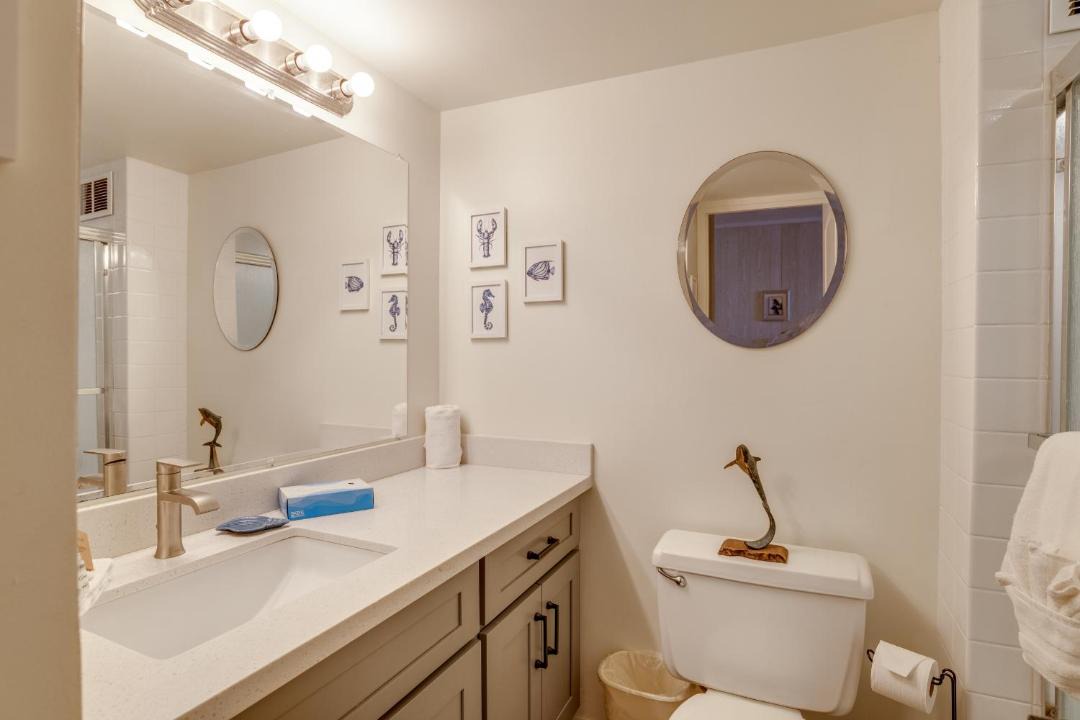 Photo of Bathroom in Kahana