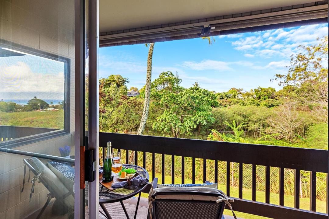 Photo of Patio Balcony in Napili