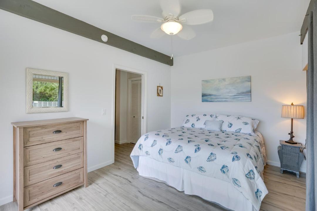 Photo of Bedroom in Hawaii Kai