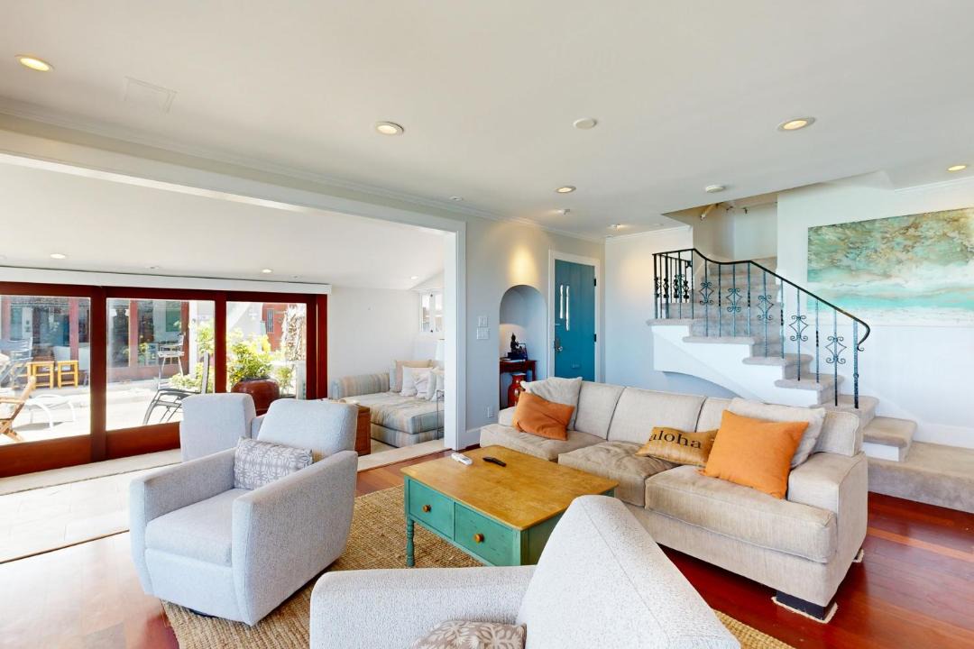 Photo of Livingroom in Diamond Head - Kapahulu - St. Louis