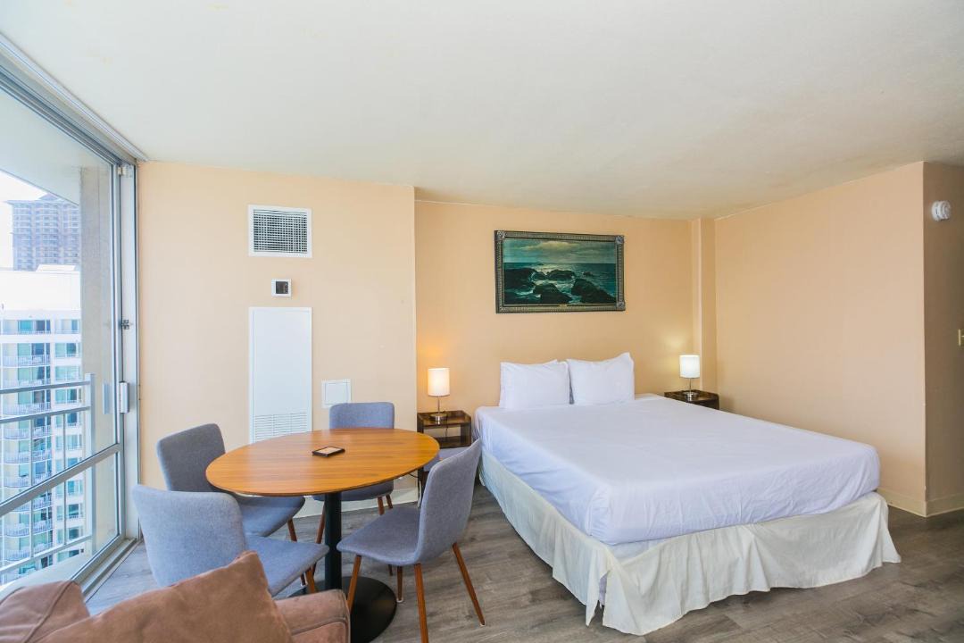 Photo of Bedroom in Waikiki