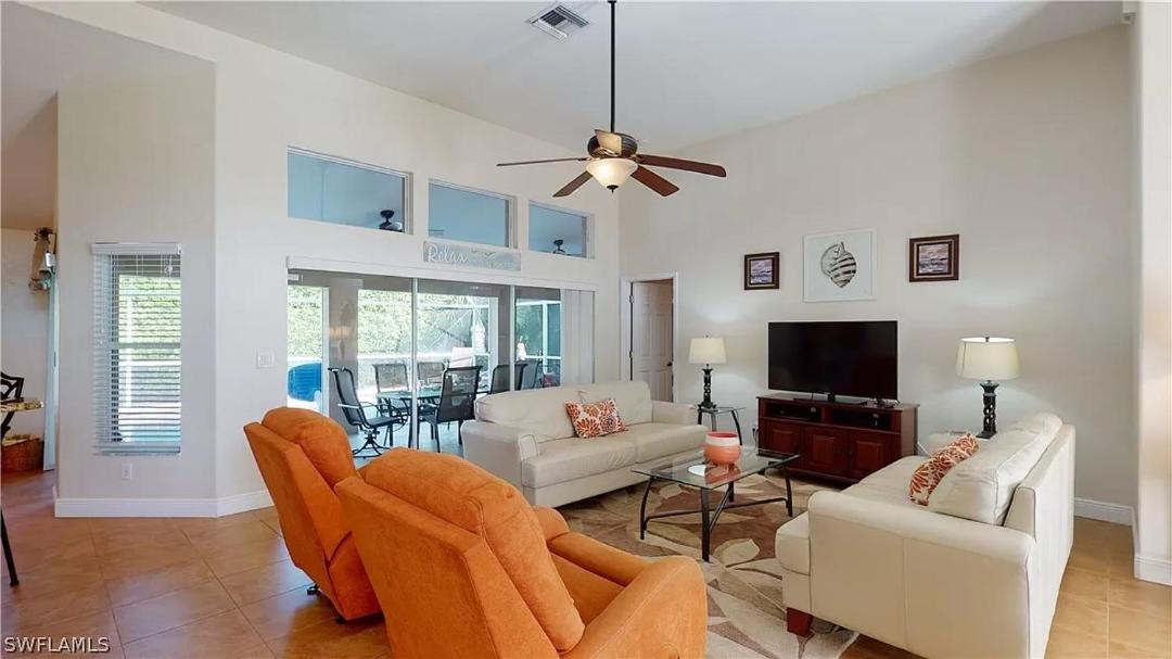 Photo of Livingroom in Pelican