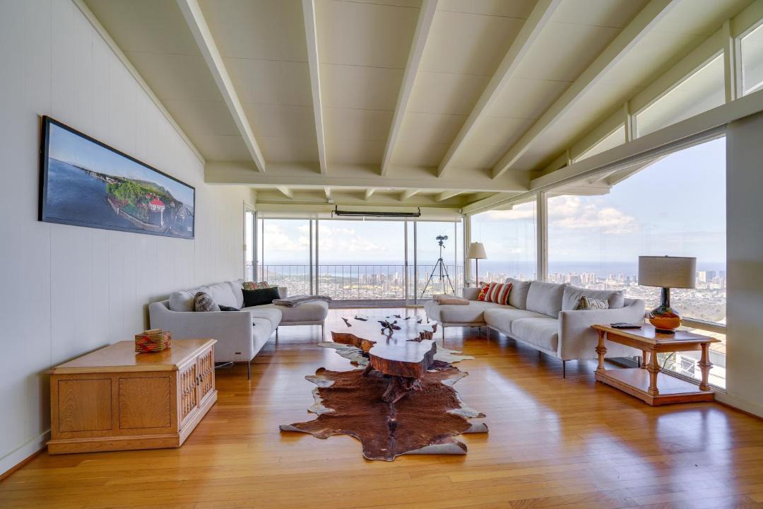 Photo of Livingroom in Diamond Head - Kapahulu - St. Louis