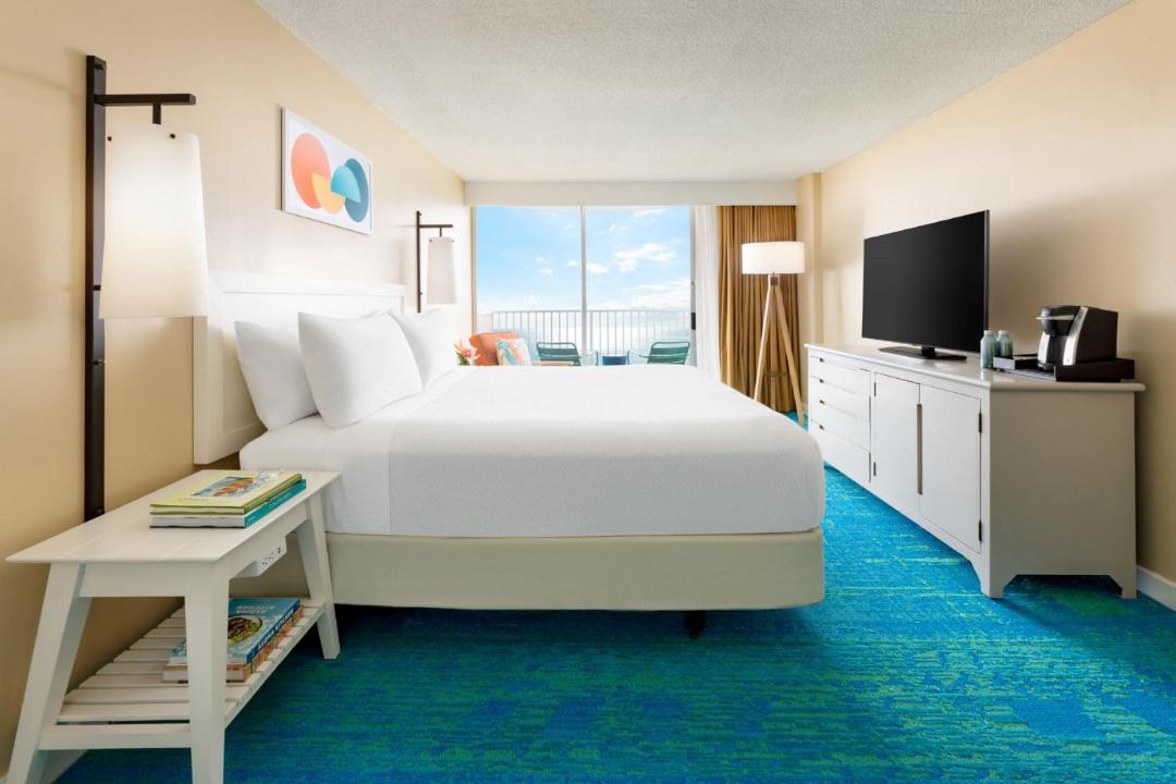 Photo of Bedroom in Waikiki